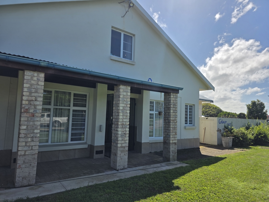 4 Bedroom Property for Sale in Boknesstrand Eastern Cape